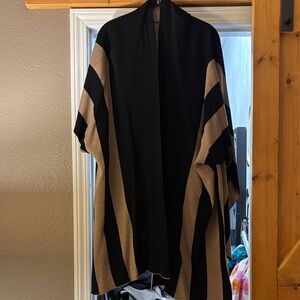 The Limited Elegant Black and Tan Cape